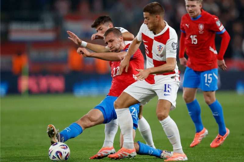 Czech Republic gặp khó khi tiếp đón Croatia